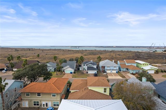518 Aransas Channel, Port Aransas, TX 78373