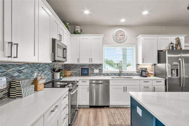 518 Aransas Channel, Port Aransas, TX 78373