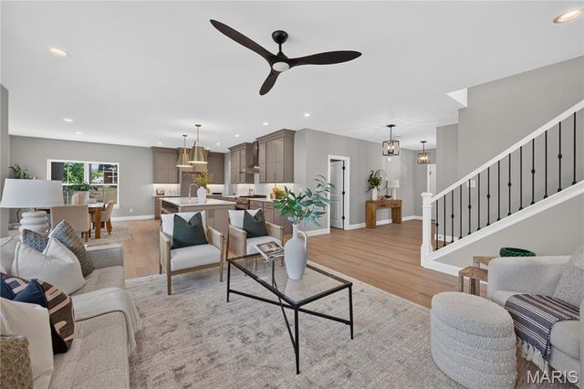 8737 Magdalen Avenue, St Louis, MO 63144