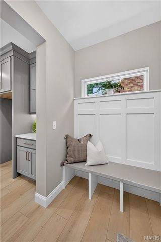 8737 Magdalen Avenue, St Louis, MO 63144