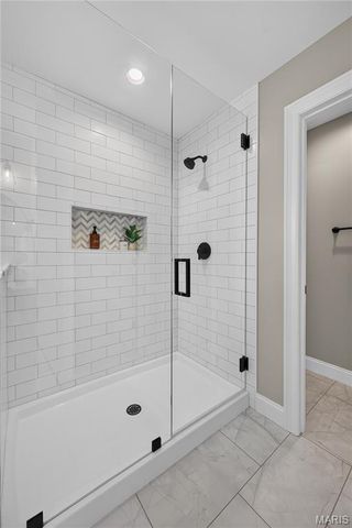 8737 Magdalen Avenue, St Louis, MO 63144