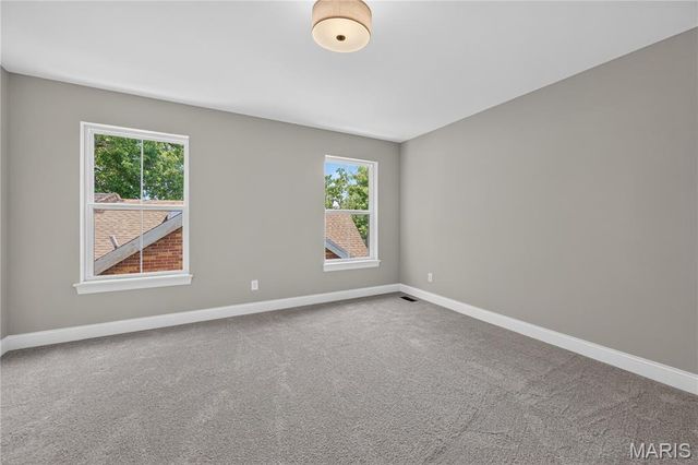 8737 Magdalen Avenue, St Louis, MO 63144