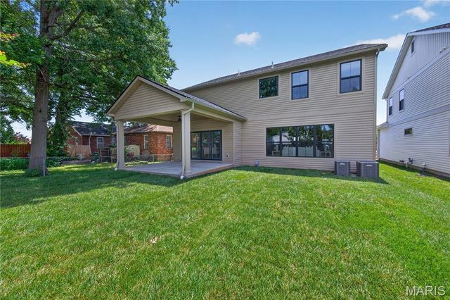8737 Magdalen Avenue, St Louis, MO 63144