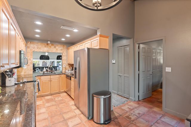 228 NE 16th Terrace, Fort Lauderdale, FL 33301