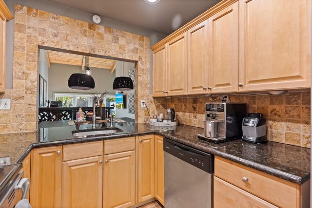 228 NE 16th Terrace, Fort Lauderdale, FL 33301