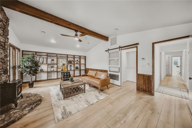 916 S 25th Place, Rogers, AR 72758