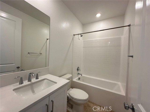 206 Sash, Irvine, CA 92618