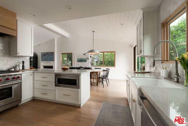 947 Palermo Drive, Santa Barbara, CA 93105