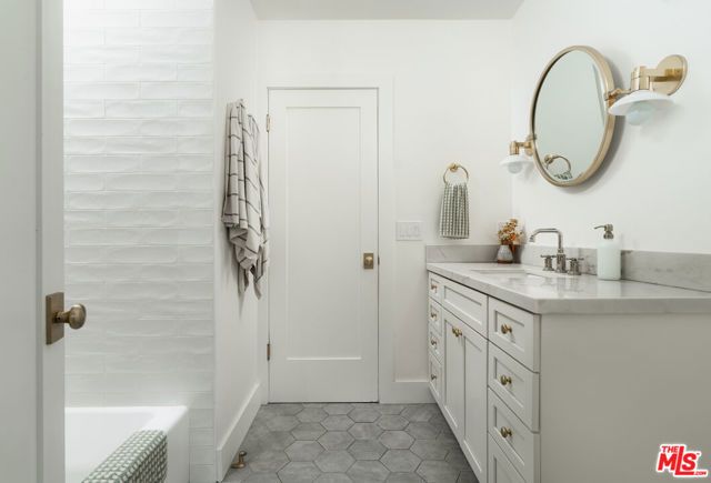 947 Palermo Drive, Santa Barbara, CA 93105