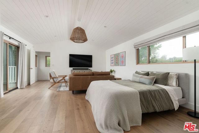 947 Palermo Drive, Santa Barbara, CA 93105