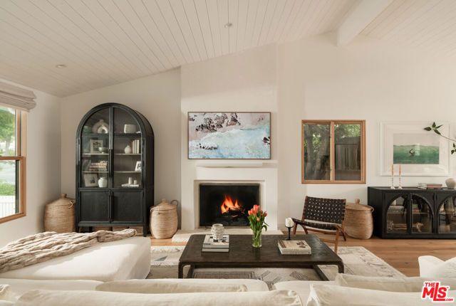 947 Palermo Drive, Santa Barbara, CA 93105