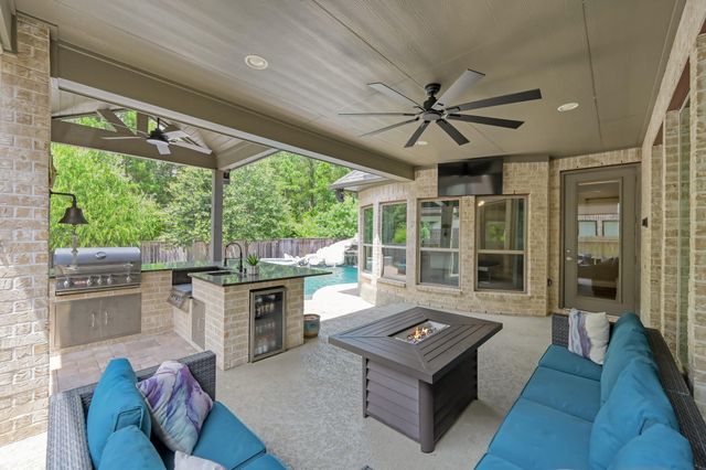 275 Bronze View Drive, Montgomery, TX 77316