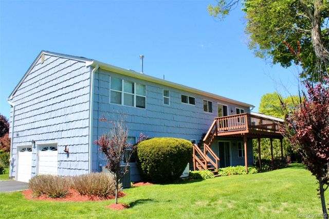 27 Skyview Lane, New Rochelle, NY 10804