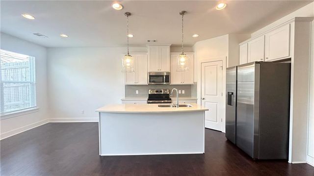 402 Auburn Valley Way, Auburn, GA 30011