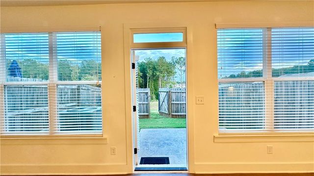 402 Auburn Valley Way, Auburn, GA 30011