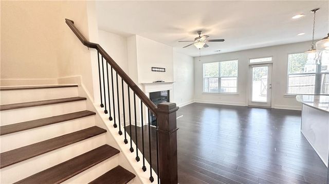 402 Auburn Valley Way, Auburn, GA 30011