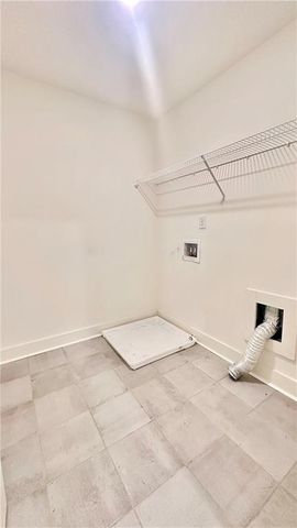 402 Auburn Valley Way, Auburn, GA 30011