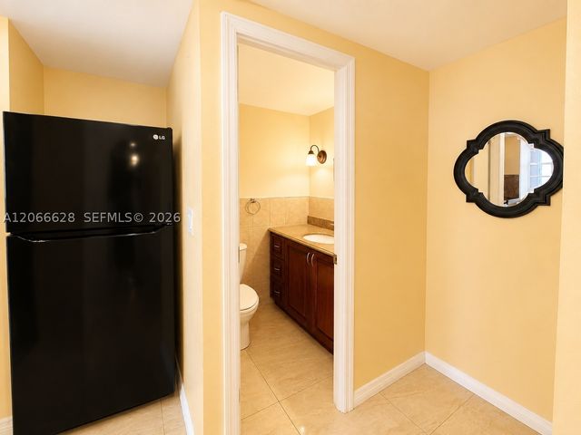 251 174th St 706, Sunny Isles Beach, FL 33160