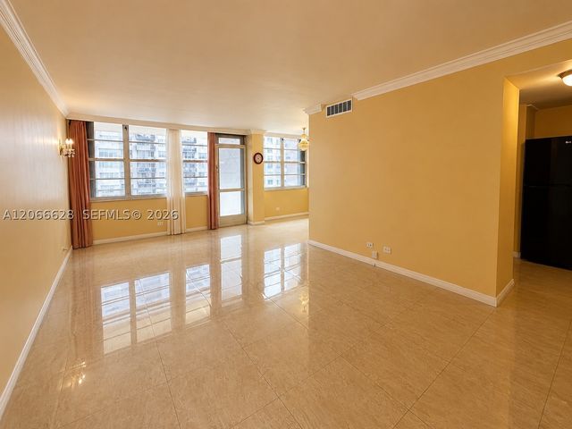 251 174th St 706, Sunny Isles Beach, FL 33160