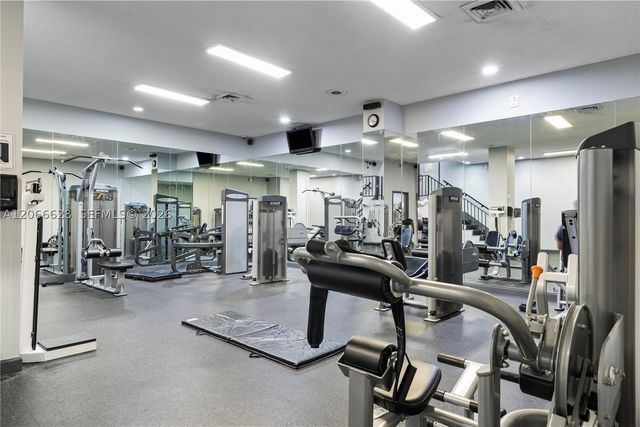 251 174th St 706, Sunny Isles Beach, FL 33160
