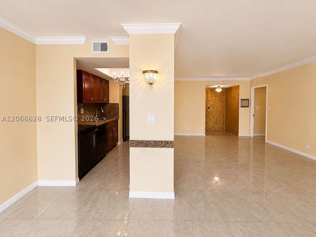 251 174th St 706, Sunny Isles Beach, FL 33160