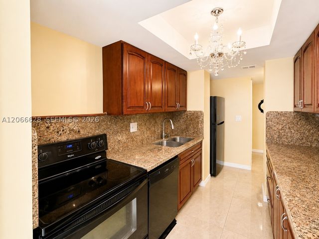 251 174th St 706, Sunny Isles Beach, FL 33160