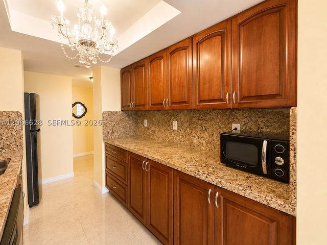 251 174th St 706, Sunny Isles Beach, FL 33160