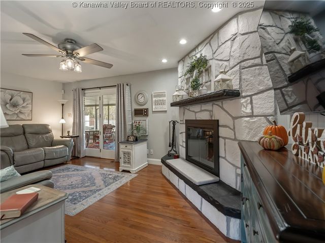 127 Litton Heights, Scott Depot, WV 25560