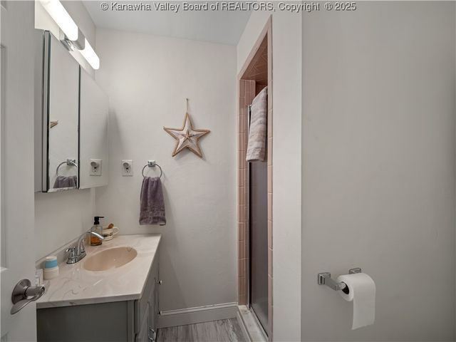 127 Litton Heights, Scott Depot, WV 25560