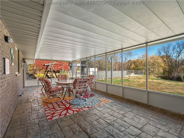 127 Litton Heights, Scott Depot, WV 25560