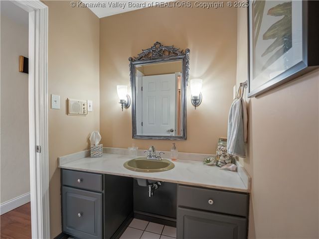 127 Litton Heights, Scott Depot, WV 25560