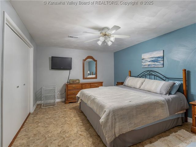 127 Litton Heights, Scott Depot, WV 25560