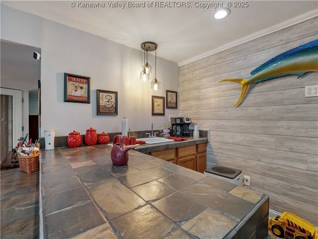 127 Litton Heights, Scott Depot, WV 25560