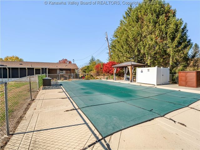 127 Litton Heights, Scott Depot, WV 25560