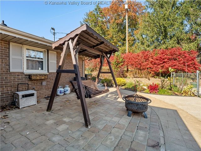 127 Litton Heights, Scott Depot, WV 25560