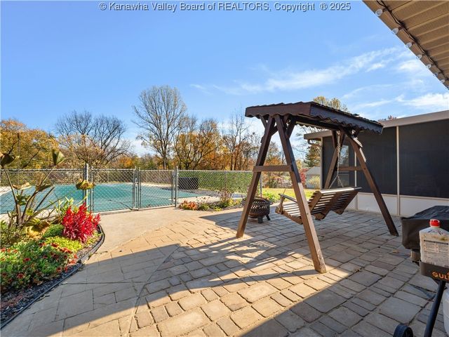 127 Litton Heights, Scott Depot, WV 25560