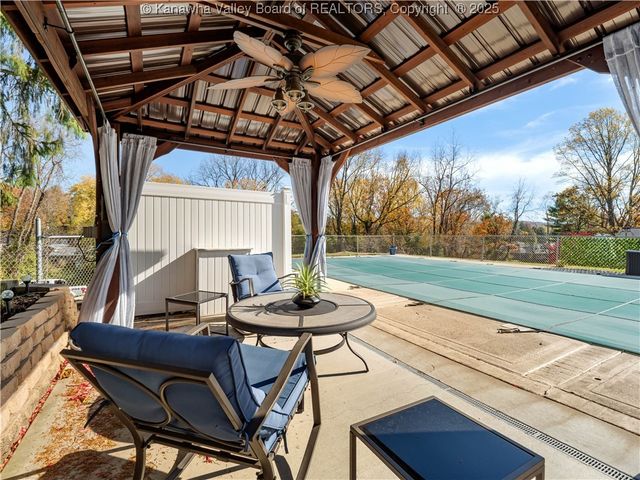 127 Litton Heights, Scott Depot, WV 25560