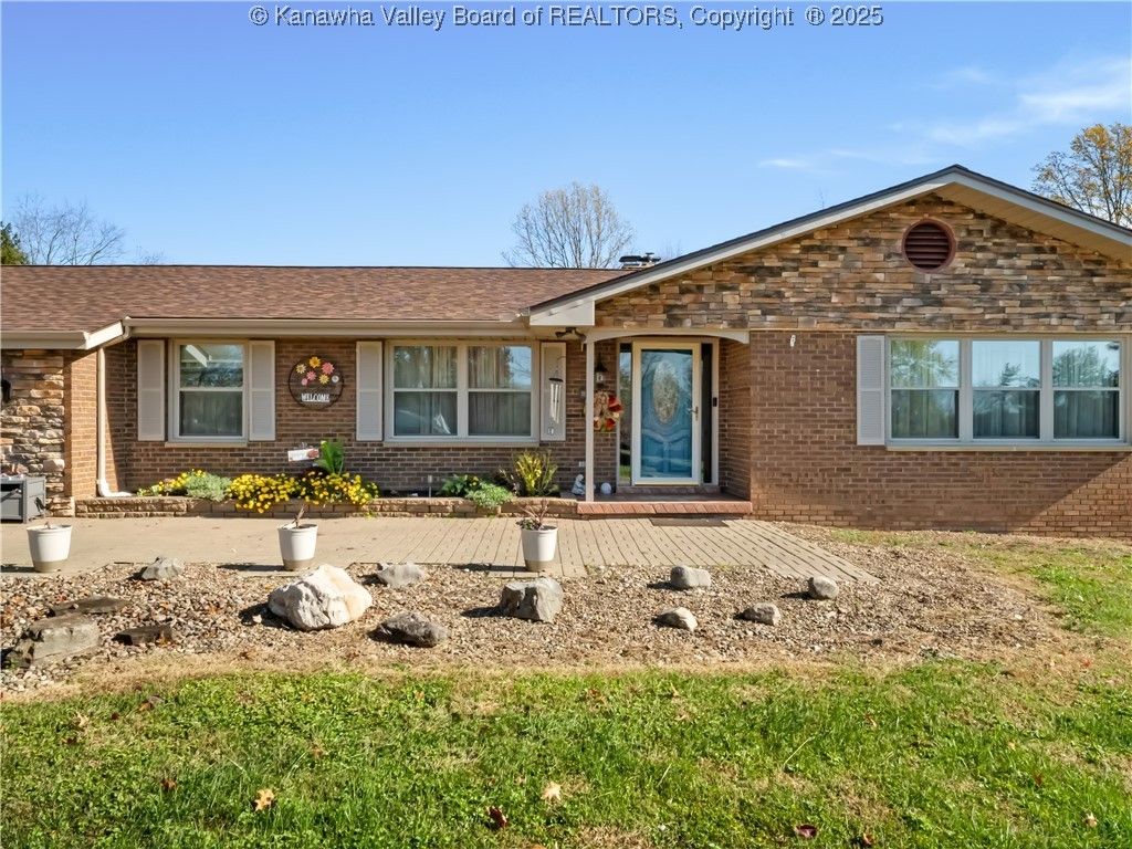 127 Litton Heights, Scott Depot, WV 25560