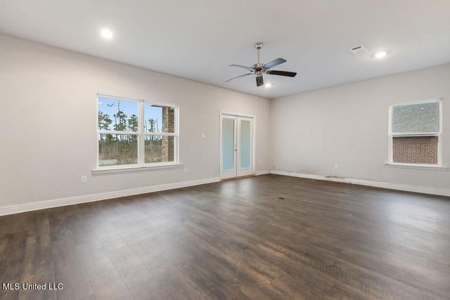 5113 Fairbury Way, D'iberville, MS 39540