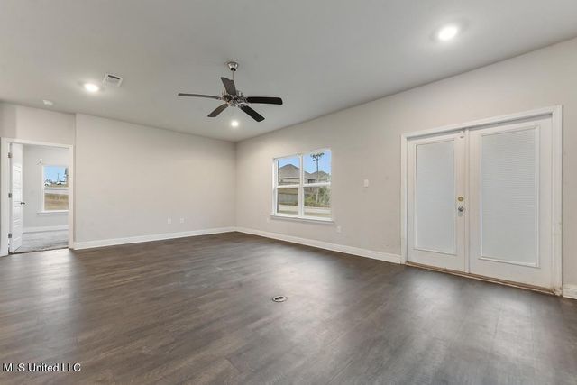 5113 Fairbury Way, D'iberville, MS 39540