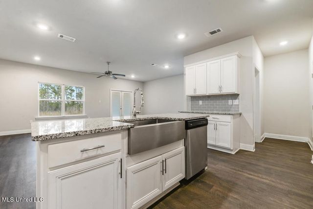 5113 Fairbury Way, D'iberville, MS 39540