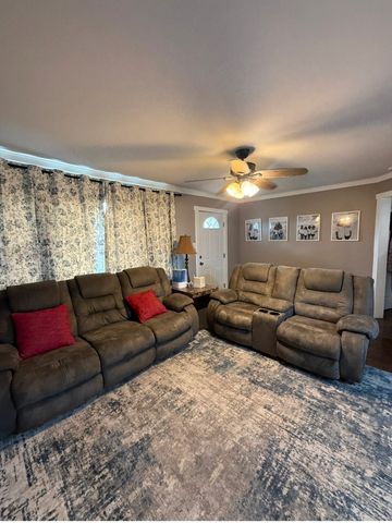 306 Johnson St, Lawrenceburg, TN 38464