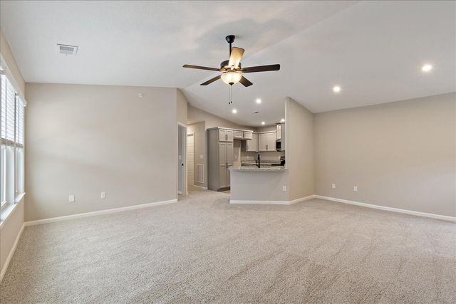 4714 Bentwood Hills Drive, 6-305, Wilder, KY 41071