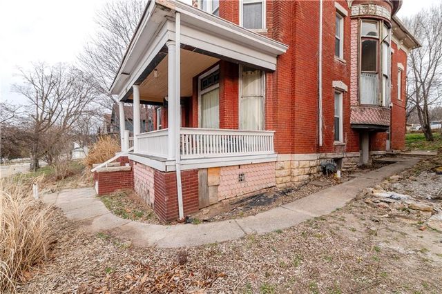 605 Atchison Street, Atchison, KS 66002