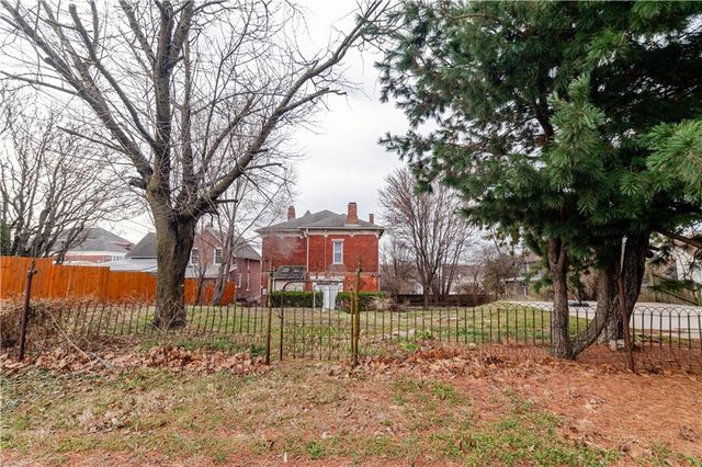 605 Atchison Street, Atchison, KS 66002