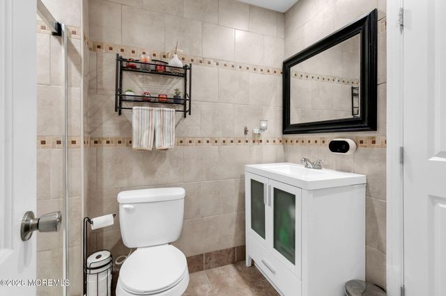 935 Gloucester Drive, Toms River, NJ 08753