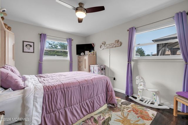 935 Gloucester Drive, Toms River, NJ 08753