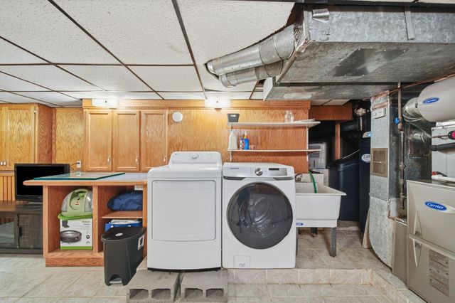 3720 Saint Anne Avenue, Blackman Twp, MI 49201