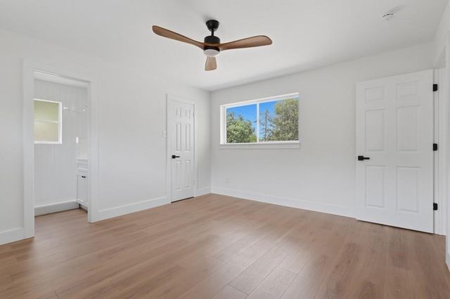 104 Oriole Lane, Angleton, TX 77515