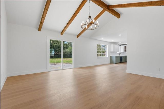 104 Oriole Lane, Angleton, TX 77515